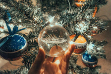 Load image into Gallery viewer, 3D SOLAR SYSTEM CRYSTAL BALL